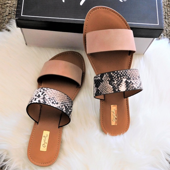 ⚠CLOSEOUT⚠ Qupid Blush &Snake Vegan Leather Sandal - Picture 3 of 5